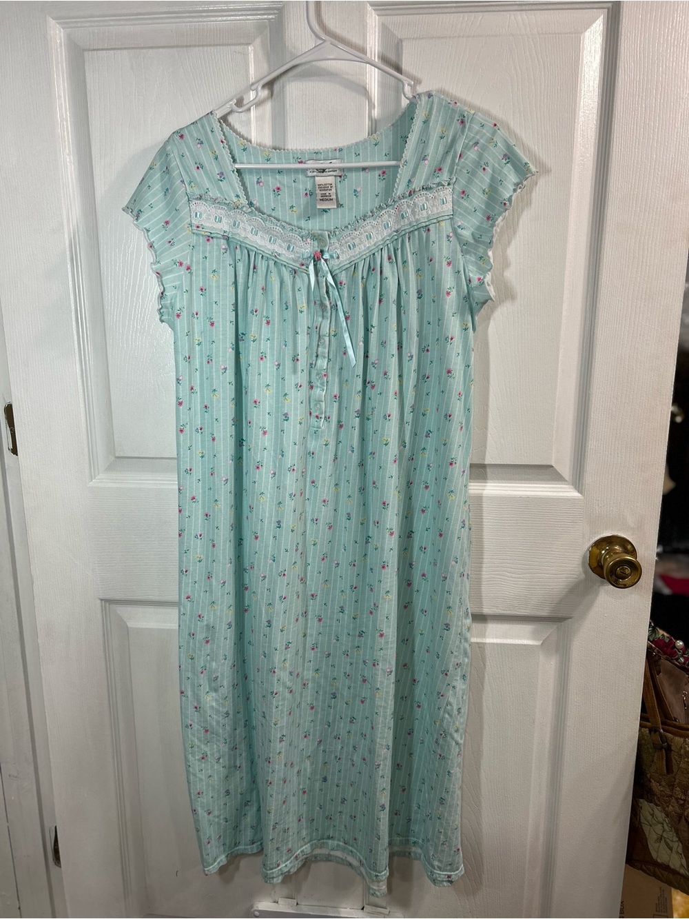 Vintage Villager Liz Claiborne Cotton Nightgown